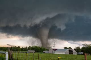 tornado  hits Chinese cities 