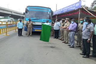 தீபாவளி பண்டிகையை முன்னிட்டு அமைக்கப்பட்டுள்ள தற்காலிக பேருந்து நிலையங்கள்!