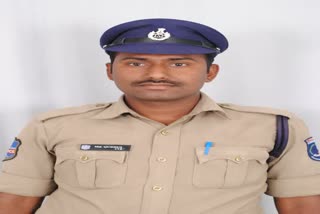 constable rescue, constable help to woman  