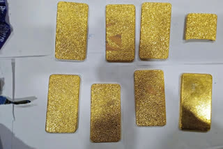The DRI sleuths have seized nearly 10 kilos of gold smuggled through trains in two separate incidents and have arrested 5 persons.
