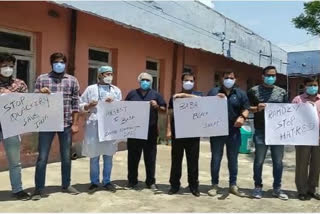 Doctors demands Baba Ramdev's arrest