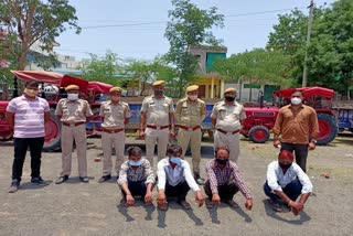 झालावाड़ में अवैध बजरी खनन,  बजरी खनन में 4 गिरफ्तार, Illegal gravel mining in Jhalawar , 4 arrested in gravel mining