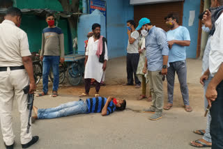 SDPO sent the injured to the hospital by police vehicle in jamtara