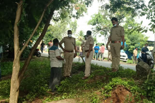 Karnataka: Three people killed in car accident