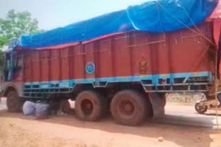 criminals-looted-65-sacks-of-rice-from-truck-in-ranchi