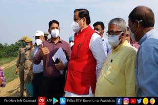 maharajganj news  irrigation minister dr mahendra singh  jal shakti minister dr mahendra singh  minister dr mahendra singh  minister dr mahendra singh maharajganj visit  dr mahendra singh inspected jardi domara embankment  jardi domara embankment  जलशक्ति मंत्री डॉक्टर महेंद्र सिंह  जर्दी डोमरा तटबंध  जल शक्ति मंत्री डॉक्टर महेंद्र सिंह  महाराजगंज पहुंचे जल शक्ति मंत्री  महराजगंज समाचार  महेंद्र सिंह की ताजा खबर