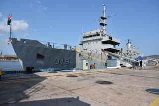 Indian Navy's oldest Hydrographic Survey Ship 'INS Sandhayak' decommissioned  INS Sandhayak  Visakhapatnam  Naval Dockyard  Flag Officer Commanding-in-Chief  Eastern Naval Command  Andaman Sea  Vice Admiral Ajendra Bahadur Singh  indian navy  hydrography  hydrographic survey  indian peninsula  indian naval fleet  Indian Navy's oldest Hydrographic Survey Ship 'INS Sandhayak' decommissioned  40 വര്‍ഷത്തെ രാജ്യസേവനത്തിന് ശേഷം 'ഐ‌എൻ‌എസ് സന്ധായക്' സേവനം അവസാനിപ്പിച്ചു  'ഐ‌എൻ‌എസ് സന്ധായക്'  ഇന്ത്യൻ നാവികസേന  ഹൈഡ്രോഗ്രാഫിക് സർവേ കപ്പല്‍