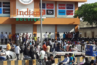 action against india boutique showroom for violating lockdown in malegaon