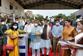 Chief Minister distributes garbage disposal vehicles
