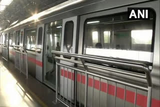 Delhi Metro to resume ops from Monday with 50 pc seating capacity  ലോക്ക്ഡൗണ്‍  Delhi Metro  Delhi Metro to resume  ഡൽഹി മെട്രോ  ഡി.എം.ആർ.സി  DMRC  ട്രെയിൻ  കൊവിഡ്  കൊവിഡ് രണ്ടാം തരംഗം  Covid second wave