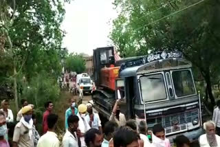 electrocution death in jhalawar, truck driver death in jhalawar