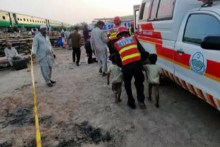 30 killed, several injured as passenger trains collide in Pakistan