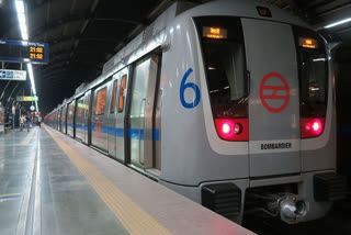 Delhi Metro resumes services after nearly 3 weeks; with 50 percent capacity  delhi metro  delhi latest news  Delhi Metro Rail Corporation  arvind kejriwal  covid cases in delhi  ഡൽഹി മെട്രോ  സർവീസ് പുനരാരംഭിക്കും  കൊവിഡ് വ്യാപനം  ലോക്ക്ഡൗൺ