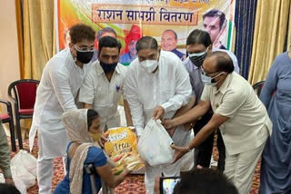 Ration kit distribution of Balaji Ramlila Committee