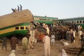 Pakistan Train Accident