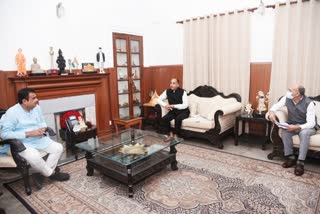 सीएम जयराम ठाकुर  ने केन्द्रीय मंत्री नितिन गडकरी से की मुलाकात