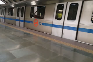 persons chalaned for violating covid guidelines in delhi metro