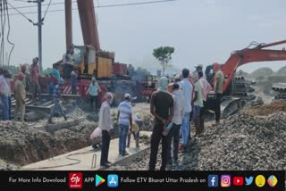 नबीनगर रोड कजरात नवाडीह स्टेशन के पास पुल का निर्माण