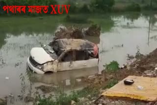road-accident-at-dergaon