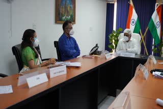 delhi-minister-rajendrapal-gautams-meeting-with-officials