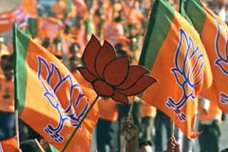 newly joined bjp leaders speak against own party in west bengal