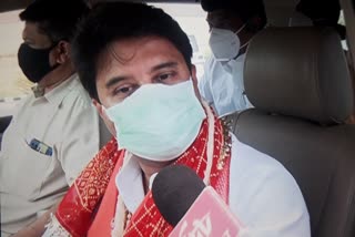 Jyotiraditya Scindia reached Bhopal