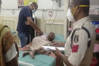 son-beats-his-80-year-old-mother-in-ratanpur-at-bilaspur