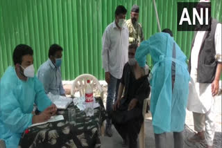 Indian Army  Covid vaccination drive  ഇന്ത്യന്‍ സെെന്യം  കൊവിഡ് വാക്സിനേഷന്‍  ഇന്ത്യന്‍ സെെന്യം  ജമ്മു കശ്മീരിലെ ബാരാമുള്ള  ബാരാമുള്ള