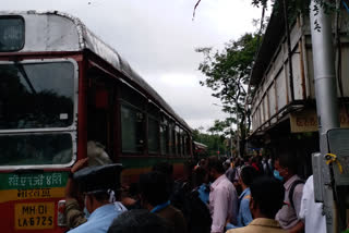 passenger-crowd-on-best-buses-due-to-local-closure