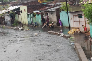 nallah in Yavatmal was flooded and about 60 houses on the banks were flooded