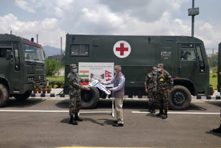 New Delhi  COVID-19 pandemic  ambulances to Nepal  കൊവിഡ് പ്രതിസന്ധി  നേപ്പാളിന് സഹായവുമായി ഇന്ത്യ  നേപ്പാളിലെ ഇന്ത്യൻ അംബാസഡർ വിനയ് മോഹൻ ക്വാത്ര