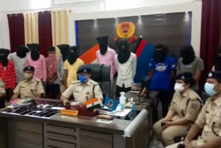 Deoghar police arrested cyber criminals