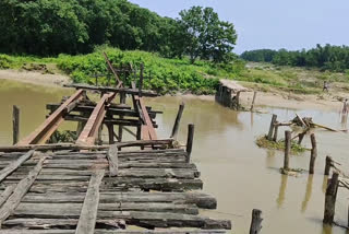 poor condition of  bridge in Dwarkushi