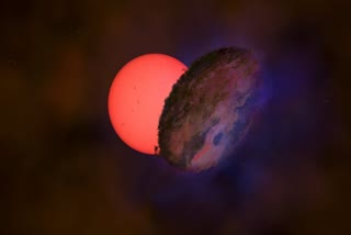 Astronomers, blinking giant