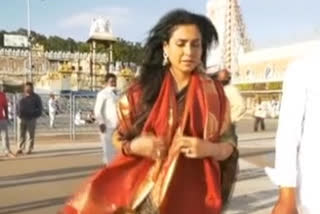 heroin nandini roy at  tirumala srivari darshan