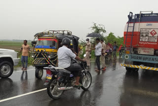 कटिहार में सड़क हादसा