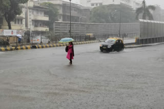 danger of heavy rains was averted in Mumbai