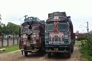 fci-truck-owners-are-on-strike-in-dhanbad