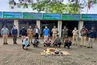 Sambar deer Hunters arrested