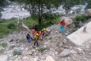 SDRF rescued pregnant woman on Yamunotri Highway and took her to hospital