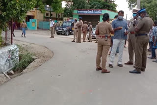 விருதுநகர் அருகே இரு தரப்பினரிடையே மோதல் - பெண்கள் உட்பட 10 பேர் காயம்