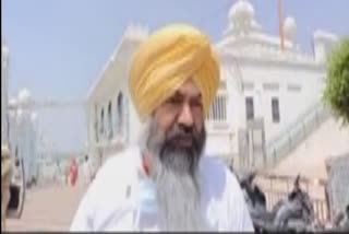 Congress leader Gursimran Singh Mand arrives at Gurdwara Kesgarh Sahib (Anandpur Sahib)