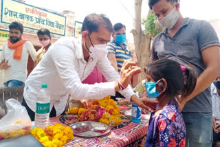 students were welcomed in school