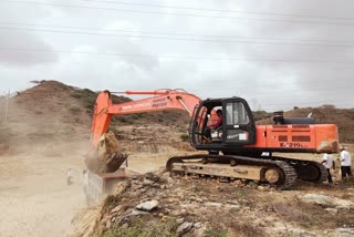 Renovation of the lake at Rampar