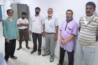 6-people-playing-gambling-arrested-49-thousand-cash-seized-in-shahdara