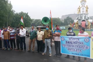 গর্জে উঠল আইএনটিটিইউসি