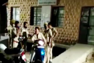 पार्षद ने पुलिस को दी धमकी, Councilor threatens police