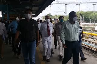 Ratlam DRM reached Ujjain station