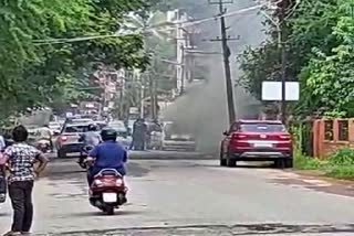 fire-appeared-in-a-car-at-udupi