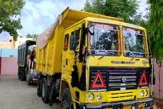 pratapgarh news,  dumper seized in pratapgarh